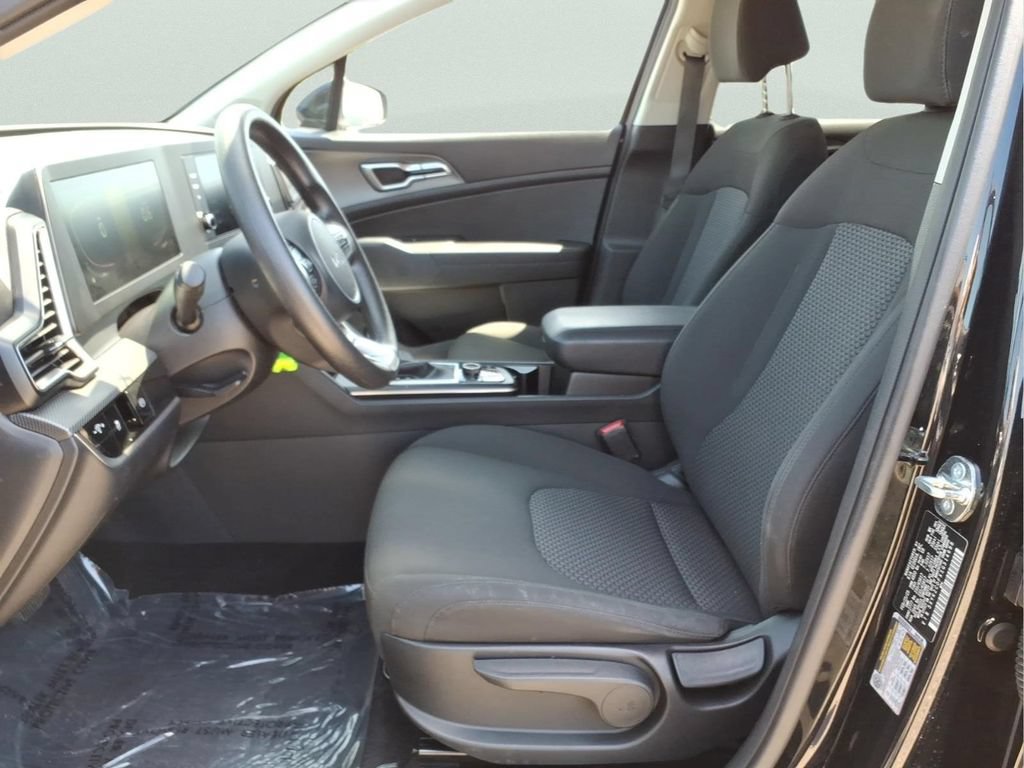 Used 2025 Kia Sportage LX AWD/4WD image 21