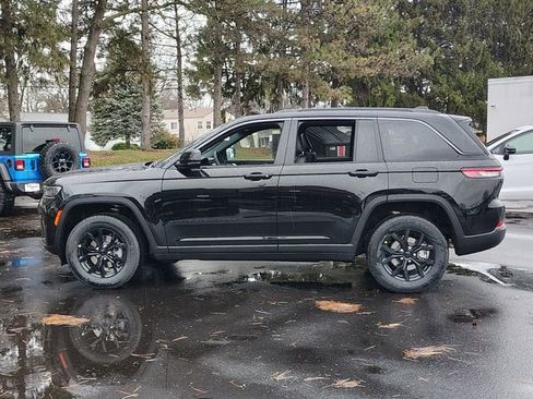 New 2026 Jeep Grand Cherokee Altitude AWD/4WD image 5