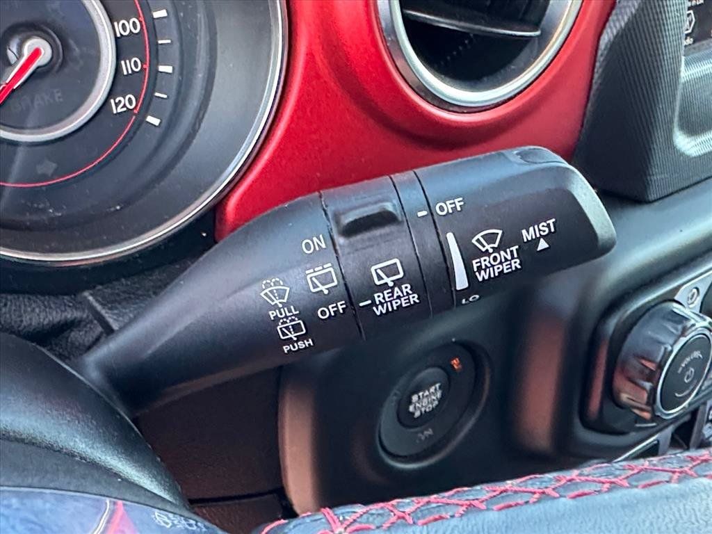 Used 2020 Jeep Wrangler Unlimited Rubicon w/ Cold Weather Group AWD/4WD image 25