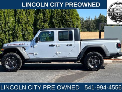 Used 2022 Jeep Gladiator Rubicon w/ Cold Weather Group image 6