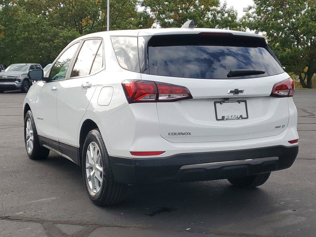 Used 2024 Chevrolet Equinox LT w/ LPO, Floor Liner Package AWD/4WD image 4