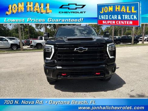 Used 2025 Chevrolet Silverado 2500 LT w/ Trail Boss Package AWD/4WD image 17