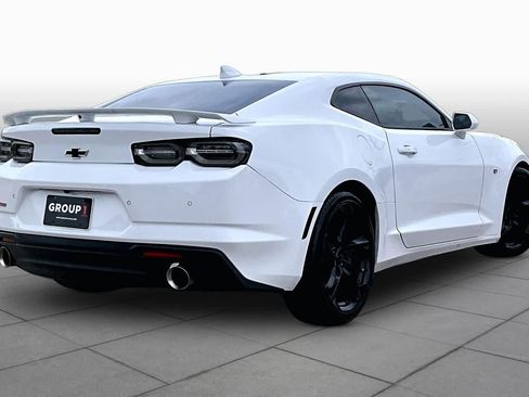 Used 2019 Chevrolet Camaro SS RWD image 12