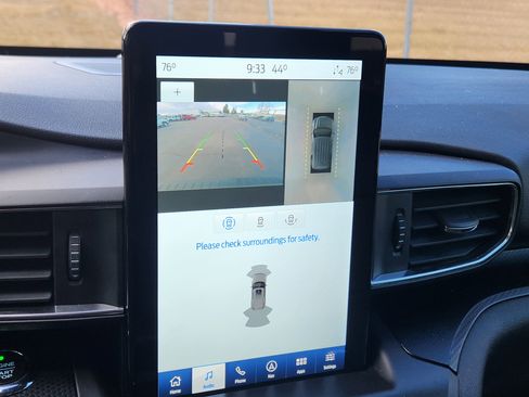 Used 2020 Ford Explorer ST w/ Premium Technology Package image 31