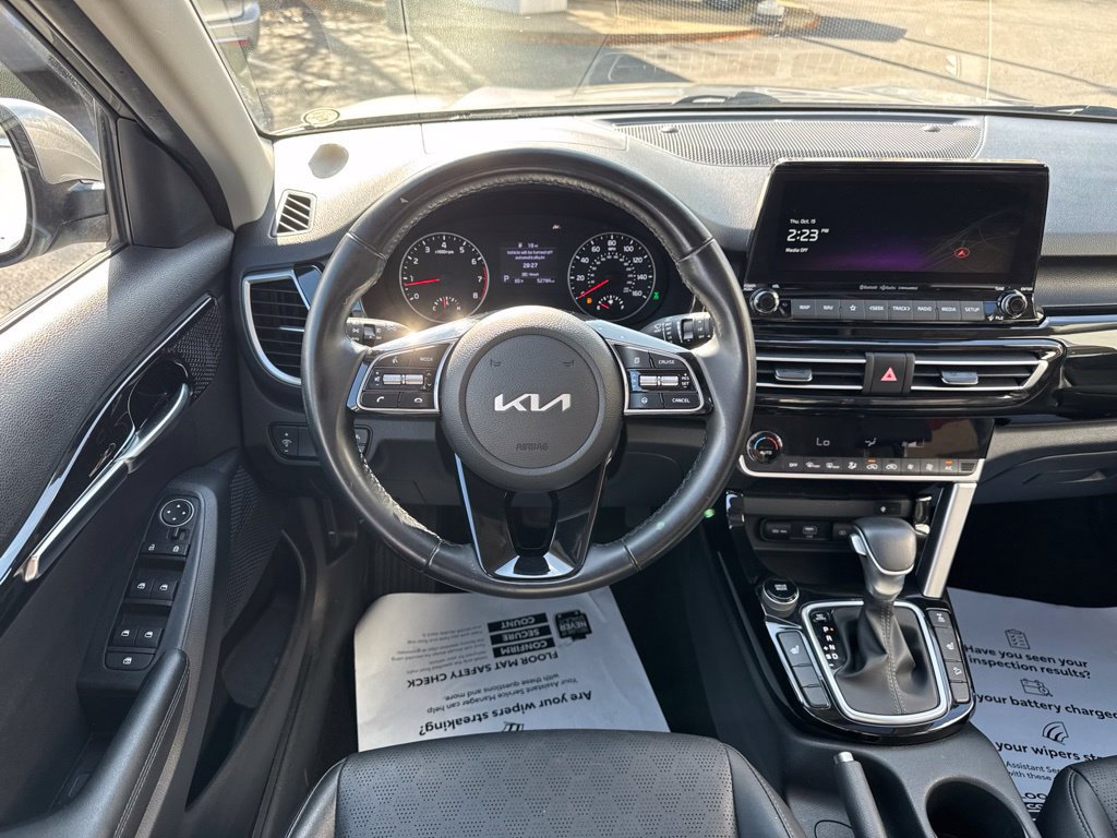 Used 2023 Kia Seltos EX AWD/4WD image 25