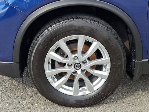 Used 2020 Nissan Rogue S w/ Special Edition Package AWD/4WD image 8