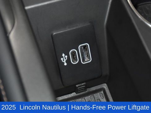 Used 2025 Lincoln Nautilus Reserve w/ Jet Appearance Package AWD/4WD image 20