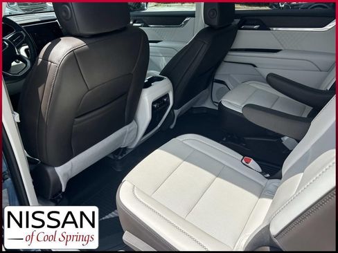 Used 2025 GMC Acadia Denali w/ Super Cruise Package AWD/4WD image 21