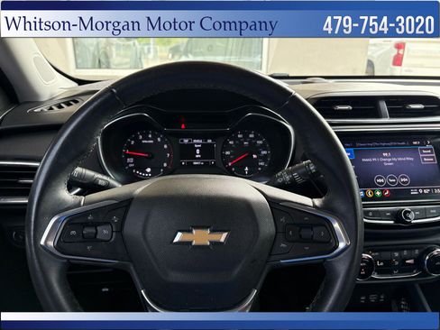 Used 2021 Chevrolet TrailBlazer LT w/ Premium Seating Package FWD image 15