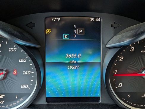 Certified 2022 Mercedes-Benz GLC 300 4MATIC image 11