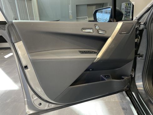 Used 2023 BMW iX xDrive50 w/ Premium Package image 14