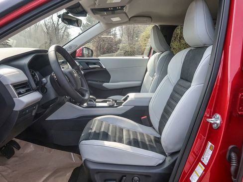 New 2026 Mitsubishi Outlander SE AWD/4WD image 24