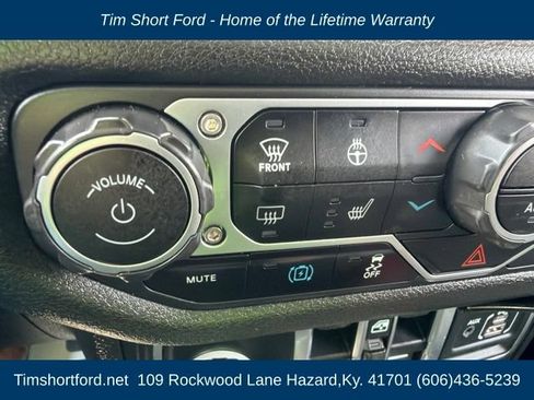 Used 2024 Jeep Wrangler Unlimited AWD/4WD image 21