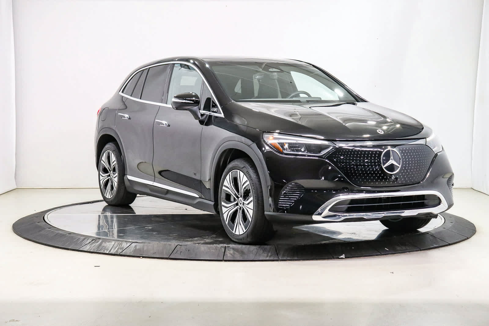 Certified 2024 Mercedes-Benz EQE 350+ 4MATIC SUV image 5