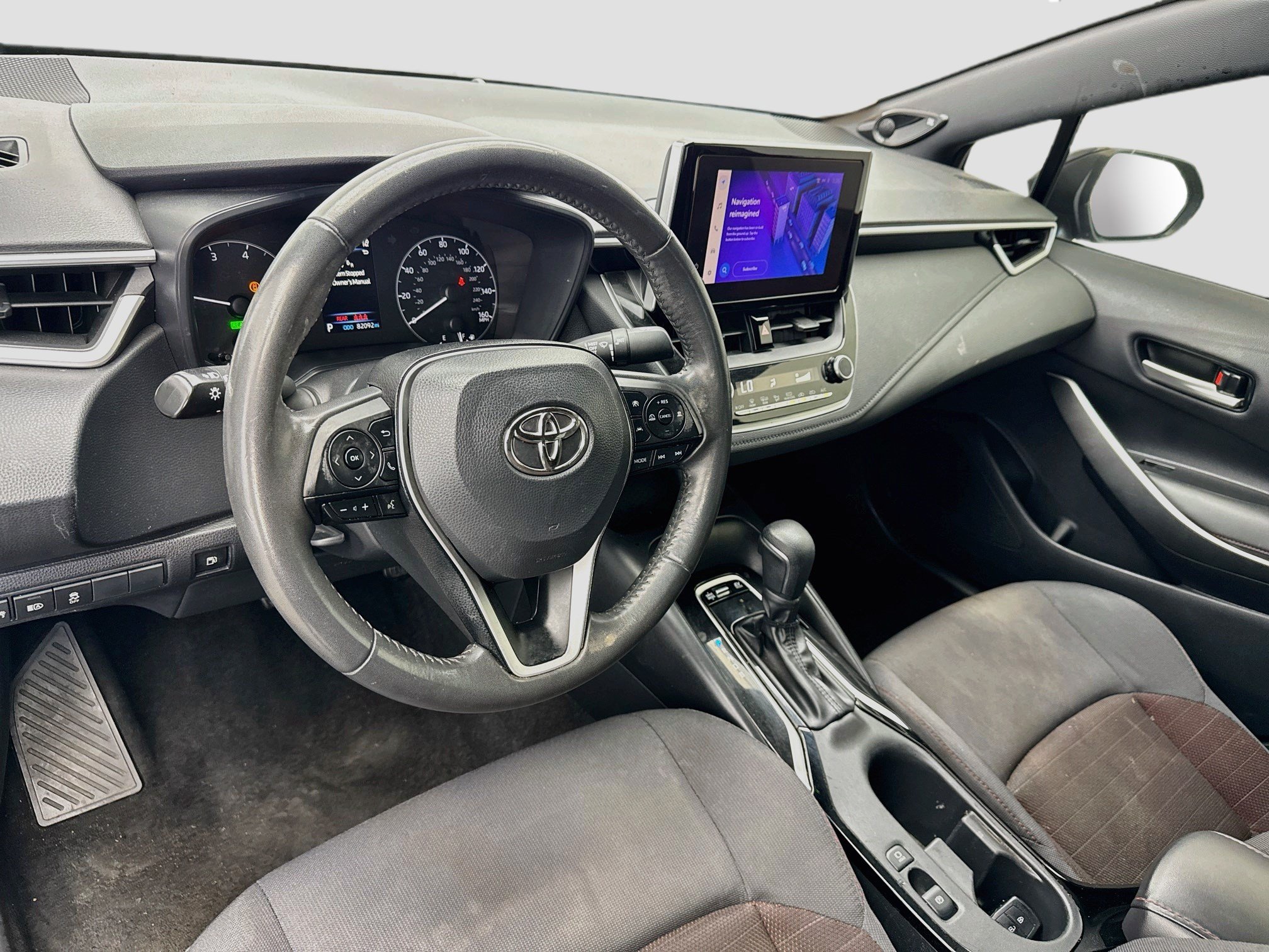 Used 2023 Toyota Corolla SE w/ SE Package FWD image 7