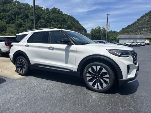 New 2026 Ford Explorer Platinum w/ LUX Leather Package AWD/4WD image 7