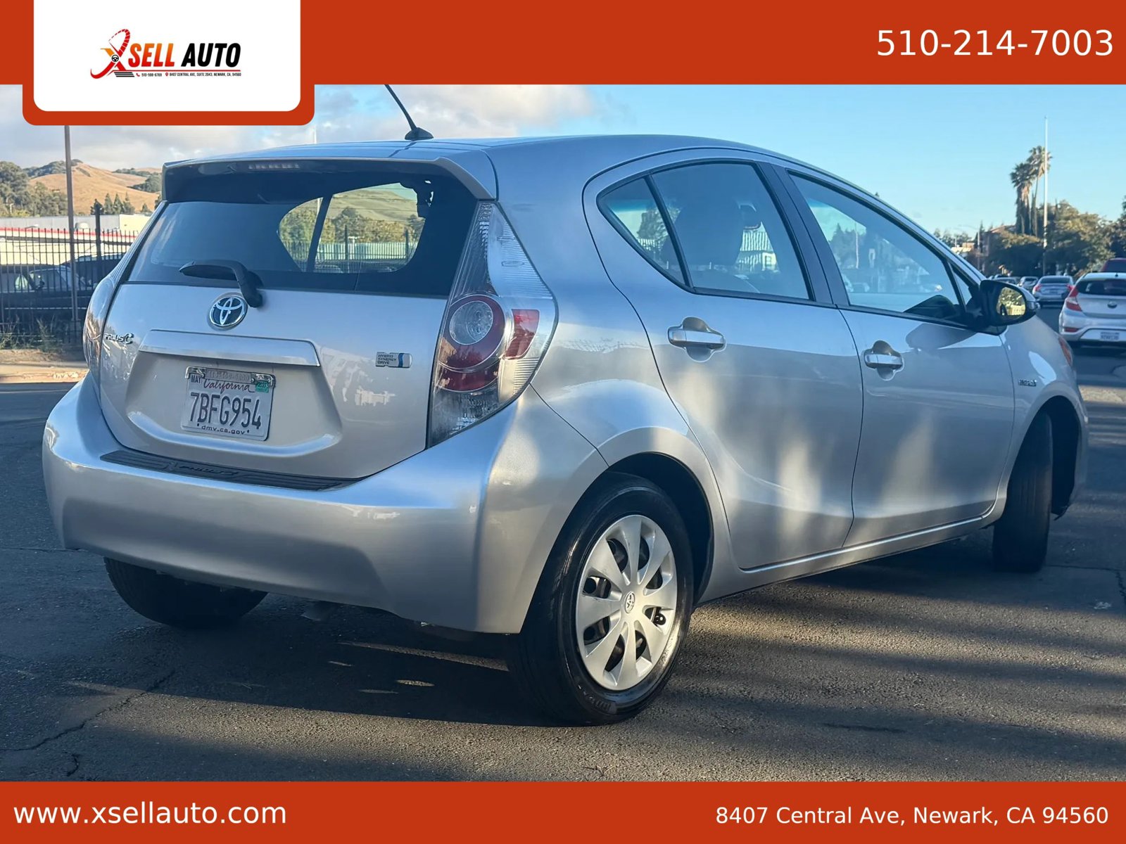 Used 2013 Toyota Prius C Two FWD image 3