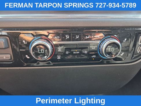 Certified 2025 GMC Sierra 1500 SLT image 30