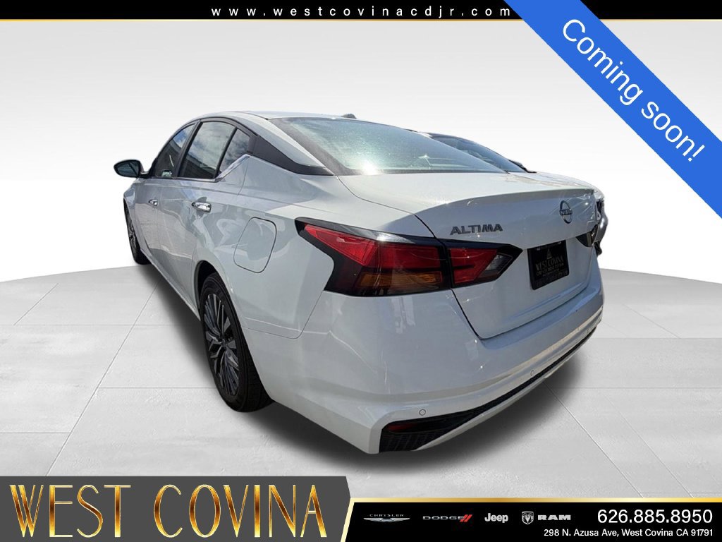 Used 2025 Nissan Altima 2.5 SV FWD image 5