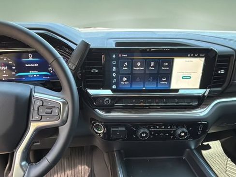 Used 2026 Chevrolet Silverado 2500 LT w/ Trail Boss Package AWD/4WD image 11