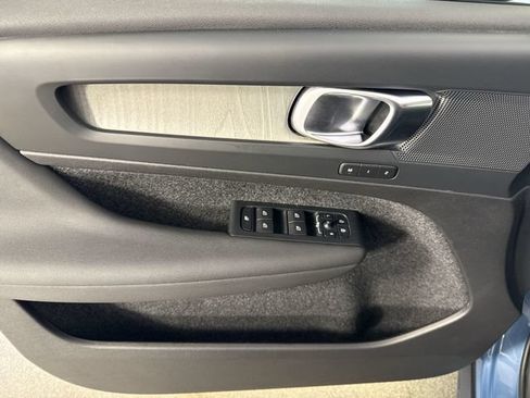 Used 2024 Volvo XC40 B5 Plus w/ Protection Package Premier AWD/4WD image 21