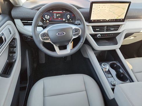 New 2026 Ford Explorer Active w/ Active Comfort Package RWD image 20