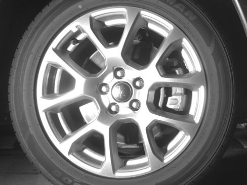 Used 2025 Jeep Compass Limited image 13