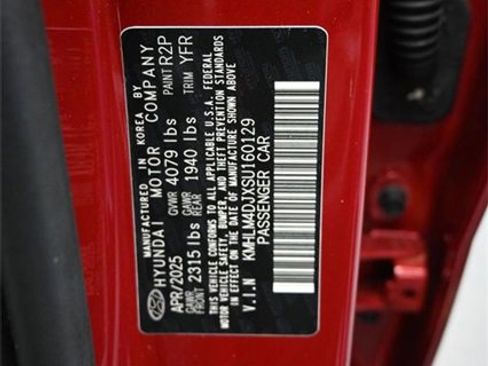 Used 2025 Hyundai Elantra SEL image 15