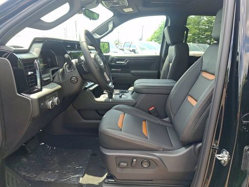 New 2026 GMC Sierra 1500 AT4 w/ AT4 Premium Package AWD/4WD image 9