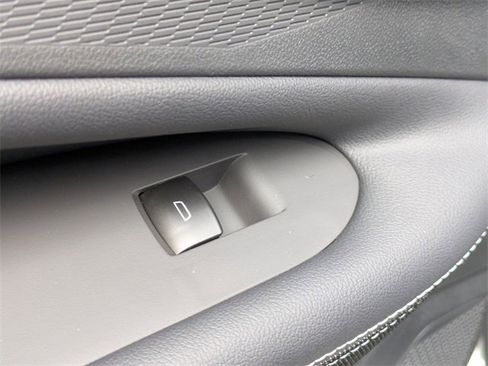 New 2026 Chevrolet Blazer EV LT image 24