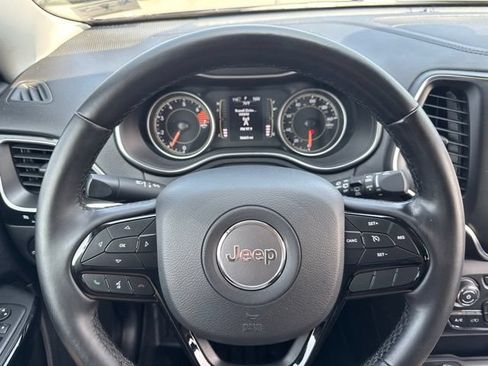 Used 2021 Jeep Cherokee Latitude Plus AWD/4WD image 14