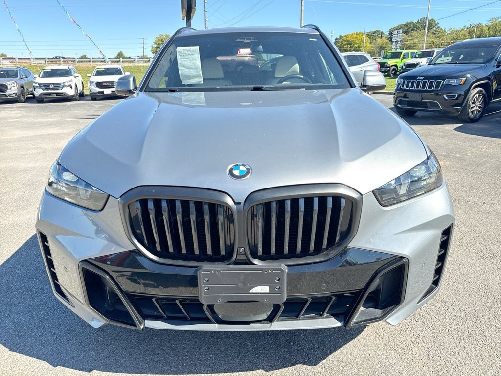 Used 2024 BMW X5 xDrive40i w/ M Sport Package AWD/4WD image 16