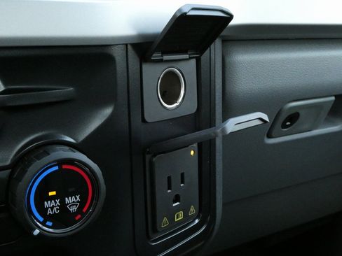 New 2025 Ford F350 XLT image 16