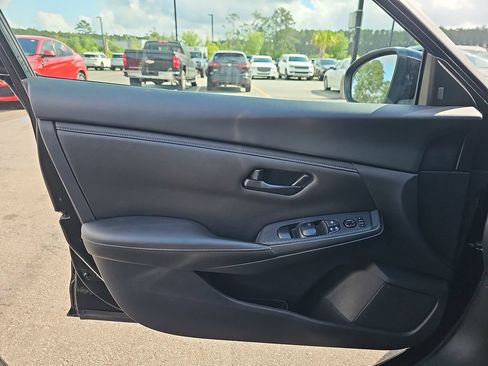 Used 2024 Nissan Sentra S FWD image 31