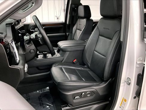 Used 2025 GMC Sierra 1500 Denali AWD/4WD image 24