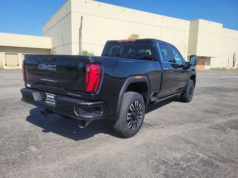 New 2026 GMC Sierra 2500 Denali Ultimate image 5