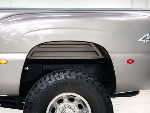 Used 2006 Chevrolet Silverado 3500 LT w/ Heavy-Duty Power Package AWD/4WD image 14