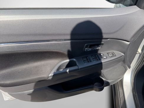 Used 2021 Mitsubishi Outlander Sport ES image 14