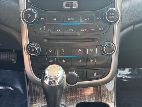 Used 2014 Chevrolet Malibu LT image 25