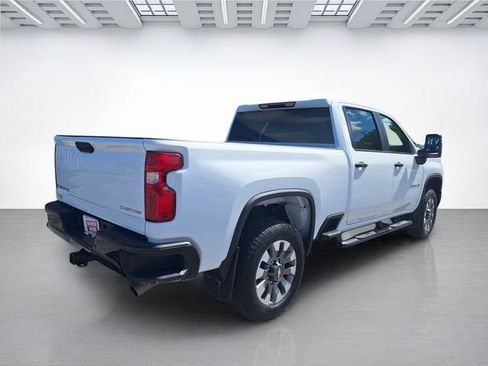 Used 2025 Chevrolet Silverado 2500 Custom w/ Custom Value Package AWD/4WD image 4
