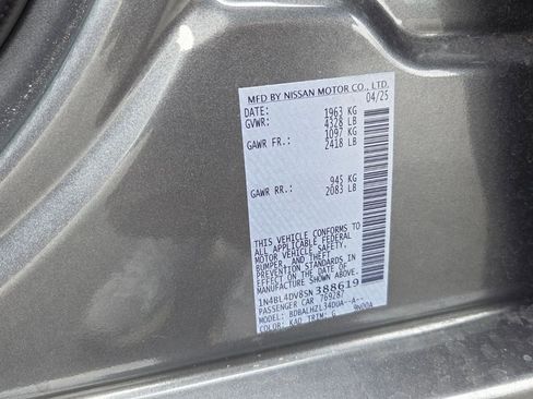 Used 2025 Nissan Altima 2.5 SV image 6