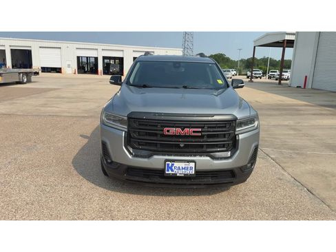 Used 2023 GMC Acadia AT4 w/ Technology Package AWD/4WD image 3