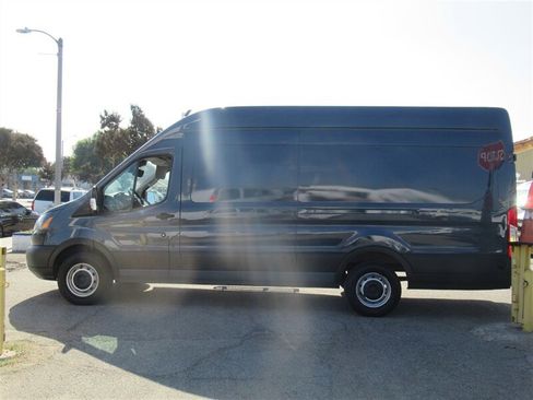 Used 2019 Ford Transit 250 148 High Roof Extended image 4