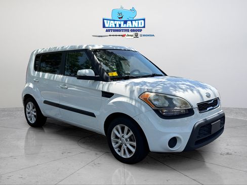 Used 2012 Kia Soul + w/ Audio Pkg FWD image 19