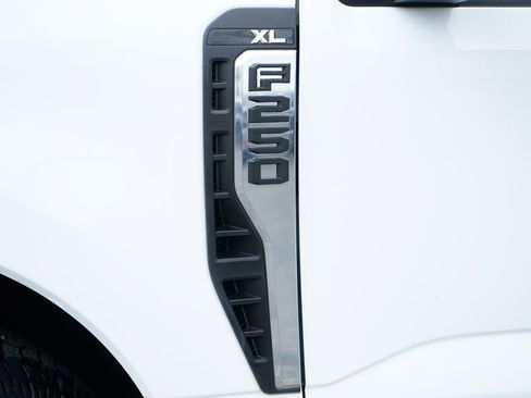 Used 2024 Ford F250 XL w/ XL Chrome Package RWD image 47