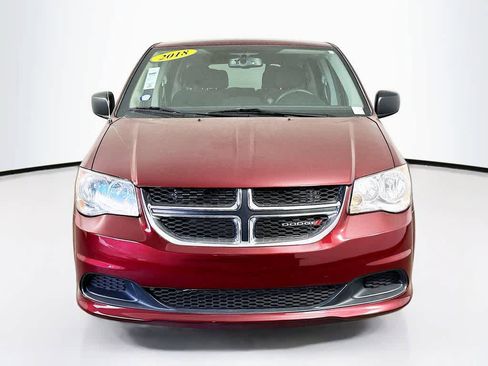 Used 2018 Dodge Grand Caravan SE w/ UConnect Hands-Free Group image 6