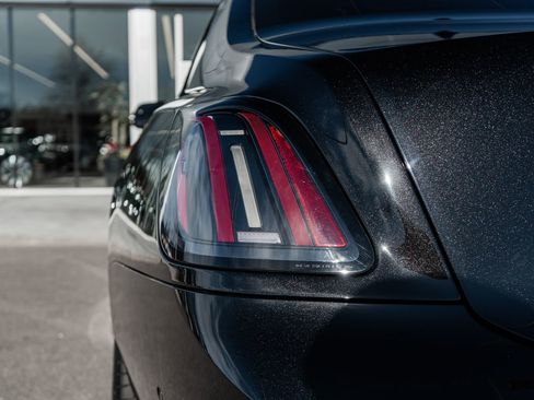 Used 2025 Rolls-Royce Ghost Black Badge image 12
