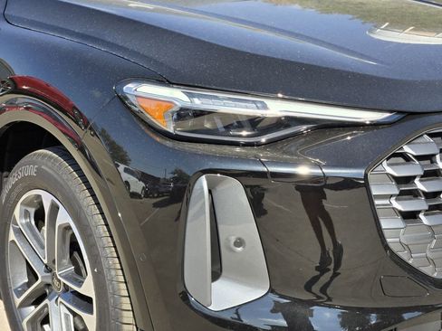 New 2025 Audi Q5 Prestige image 9