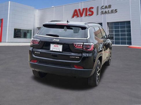 Used 2025 Jeep Compass Limited image 6