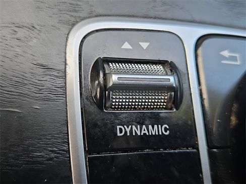 Used 2019 Mercedes-Benz GLC 300 4MATIC image 22